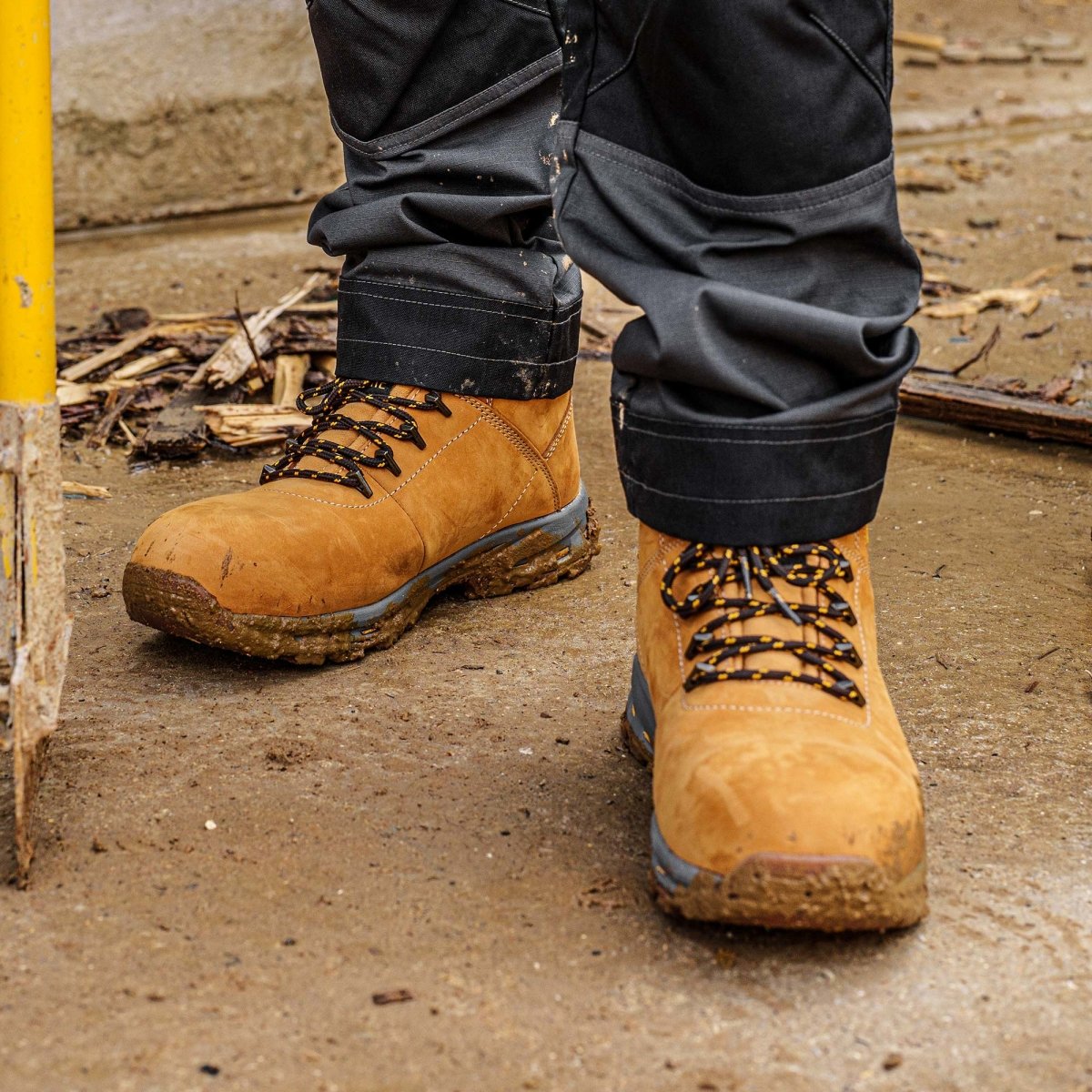 DeWalt Reno ProLite Safety Hiker Boot - Shoe Store Direct